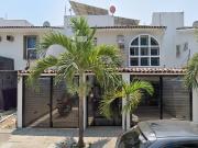 HERMOSA CASA en GRAN UBICACION de ADJUDICACION a !REMATE ¡