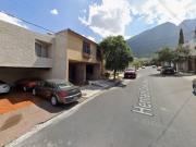Hermosa casa en Hernán Cortes Perea, Cumbres 3o. Sector,...