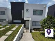 Hermosa casa en Horizonte Argen / Bosque Esmeralda