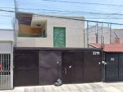 HERMOSA CASA EN JARDINES DE LA CRUZ GUADALAJARA