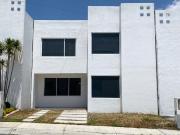 Hermosa casa en Jardines de la Hacienda