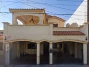 ¡HERMOSA CASA EN JARDINES DEL LAGO, MEXICALI!