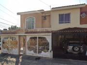 Hermosa Casa en Jardines del Nilo Guadalajara REMATE...