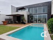 Hermosa casa en La Encantada de Villa, vive como...