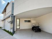 Hermosa Casa en Loretta 1 norponiente