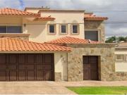 HERMOSA CASA EN LOS MOCHIS