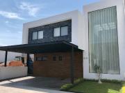 HERMOSA CASA EN MISION SAN JERONIMO EXCELENTE UBICACION