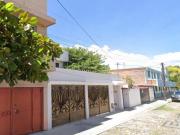 HERMOSA CASA EN MONTES DE OCA DE 260 m2 EN VENTA!