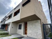 Hermosa casa en Parques Vallarta