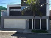 HERMOSA CASA EN PLAYAS DE TIJUANA