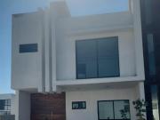 Hermosa casa en PREVENTA en Vale Imperial