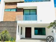 HERMOSA CASA EN PREVENTA UBICADA EN PARQUE VERACRUZ...