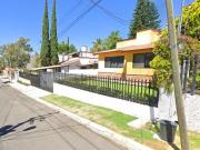 HERMOSA CASA EN REMATE A 10 MIN DEL GOLF JURIQUILLA,...