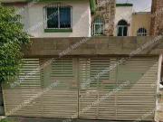 ¡HERMOSA CASA EN REMATE BANCARIO, EN ZONA POR AV....