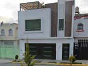 HERMOSA CASA EN REMATE EN BLVD NUEVO HIDALGO, PUERTA DE...