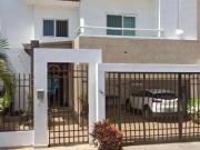 Hermosa casa en remate en Fluvial Vallarta, Puerto Vallarta