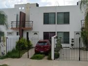 Hermosa casa en remate en Jardines de los Naranjos,...