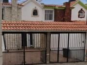 HERMOSA CASA EN REMATE EN MALAQUITA, ESMERALDA, SAN LUIS...