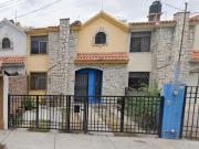 HERMOSA CASA EN REMATE EN MALAQUITA, ESMERALDA, SAN LUIS...