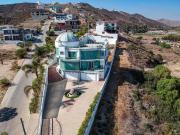 Hermosa casa en renta con patio grande y espectacular...