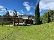 HERMOSA CASA EN RENTA EN CHALLUABAMBA