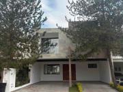 Hermosa casa en renta en la campiña, 3 recámaras cada...