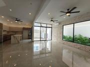 HERMOSA CASA EN RENTA SIN MUEBLES EN RESIDENCIAL AQUA