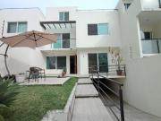 HERMOSA CASA EN TRES NIVELES, FINOS ACABADOS, AL NORTE...