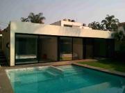 Hermosa casa en un nivel, ubicada en zona dorada Vista...