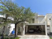 HERMOSA CASA EN UNA GRAN ZONA DE SAN PEDRO GARZA GARCÍA