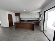 Hermosa y a estrenar casa en venta, con 3 recámaras...