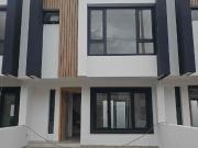 hermosa casa en venta a estrenar en Ricaurte aplica al...