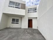 HERMOSA CASA EN VENTA COMPLETAMENTE NUEVA EN ZONA...