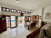 Hermosa casa en venta con piscina Barrio Las Mercedes...