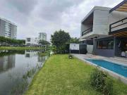HERMOSA CASA EN VENTA CON VISTA AL LAGO EN URB. ISLA...