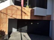 HERMOSA CASA EN VENTA DE GRAN CATEGORÍA VILLA DEL PARQUE