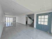 HERMOSA CASA EN VENTA EN AIRES NORTE