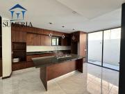 HERMOSA CASA EN VENTA EN ALTOZANO