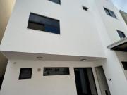 Hermosa casa en Venta en Bosques de cumbres!