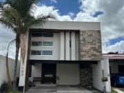 HERMOSA CASA EN VENTA EN CANTERAS DE SAN AGUSTÍN