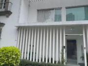 ¡Hermosa casa en venta en Col. del Valle!