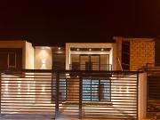Hermosa casa en Venta en el Centro del Valle, Cuenca...