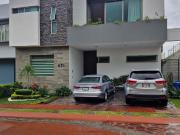 HERMOSA CASA EN VENTA EN EL FRACCIONAMIENTO LA RIOJA AL...