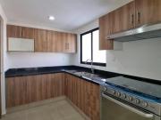 Hermosa Casa en Venta en El Refugio, 3 Recámaras, Una en...
