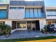 HERMOSA CASA EN VENTA EN FRACCIONAMIENTO El SECRETO EN...