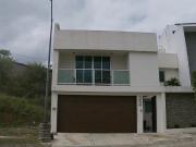 HERMOSA CASA EN VENTA EN FRACCIONAMIENTO PEÑÓN DE LAS...