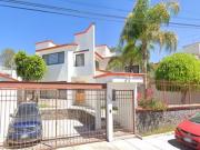 HERMOSA CASA EN VENTA EN JURIQUILLA