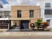 Hermosa casa en venta en Ladr?n de Guevara