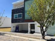 Hermosa casa en venta en lomas de Angelópolis Cascatta,...