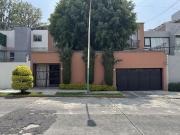 HERMOSA CASA EN VENTA EN LOMAS DE TECAMACHALCO!